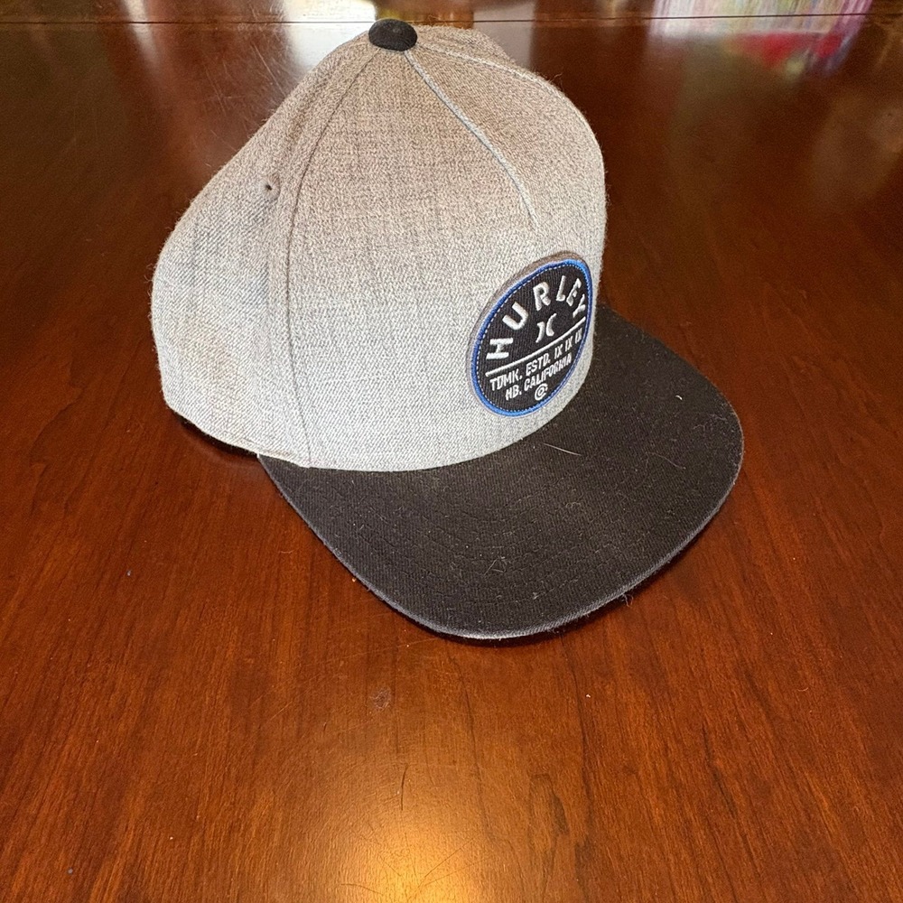 Hurley Snapback Hat Gray Black Two Tone‎ Logo Cap Streetwear Skater Surf